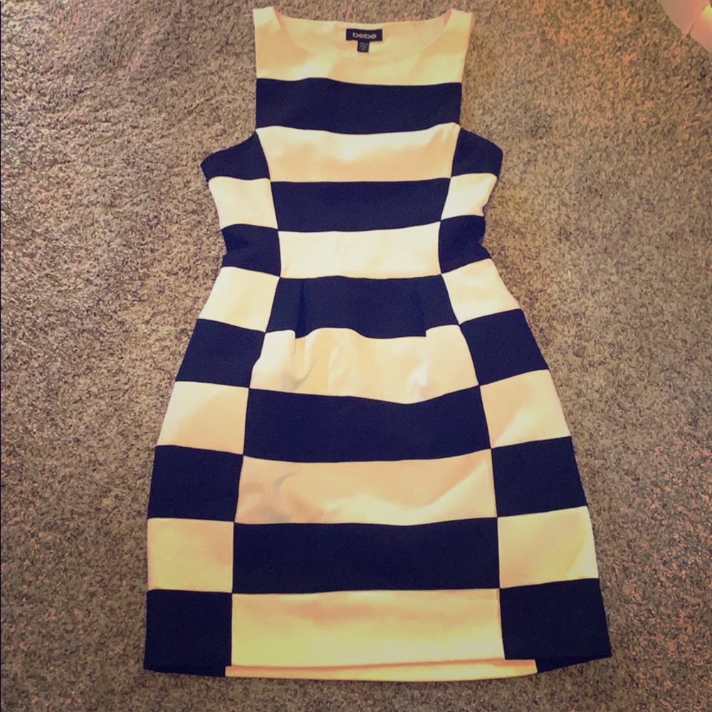 Black and white Bebe Dress!